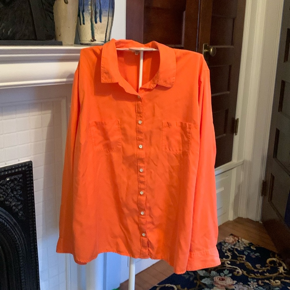 Crown and Ivy Beach Woman oversized button down. Worn once